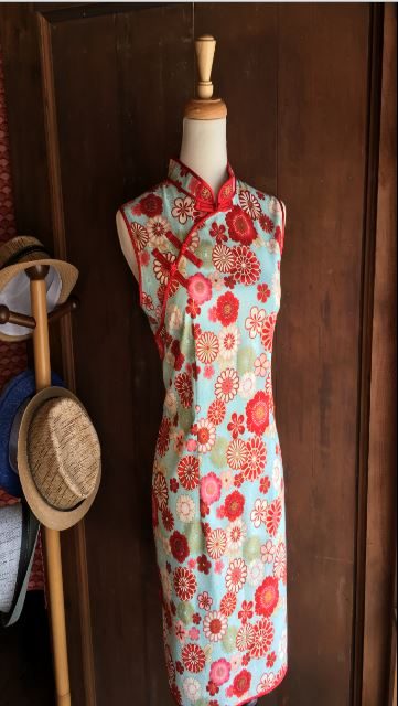 藍訊科技執行 檜意森活村 QShop互動式電子看板 42吋直立顯示器