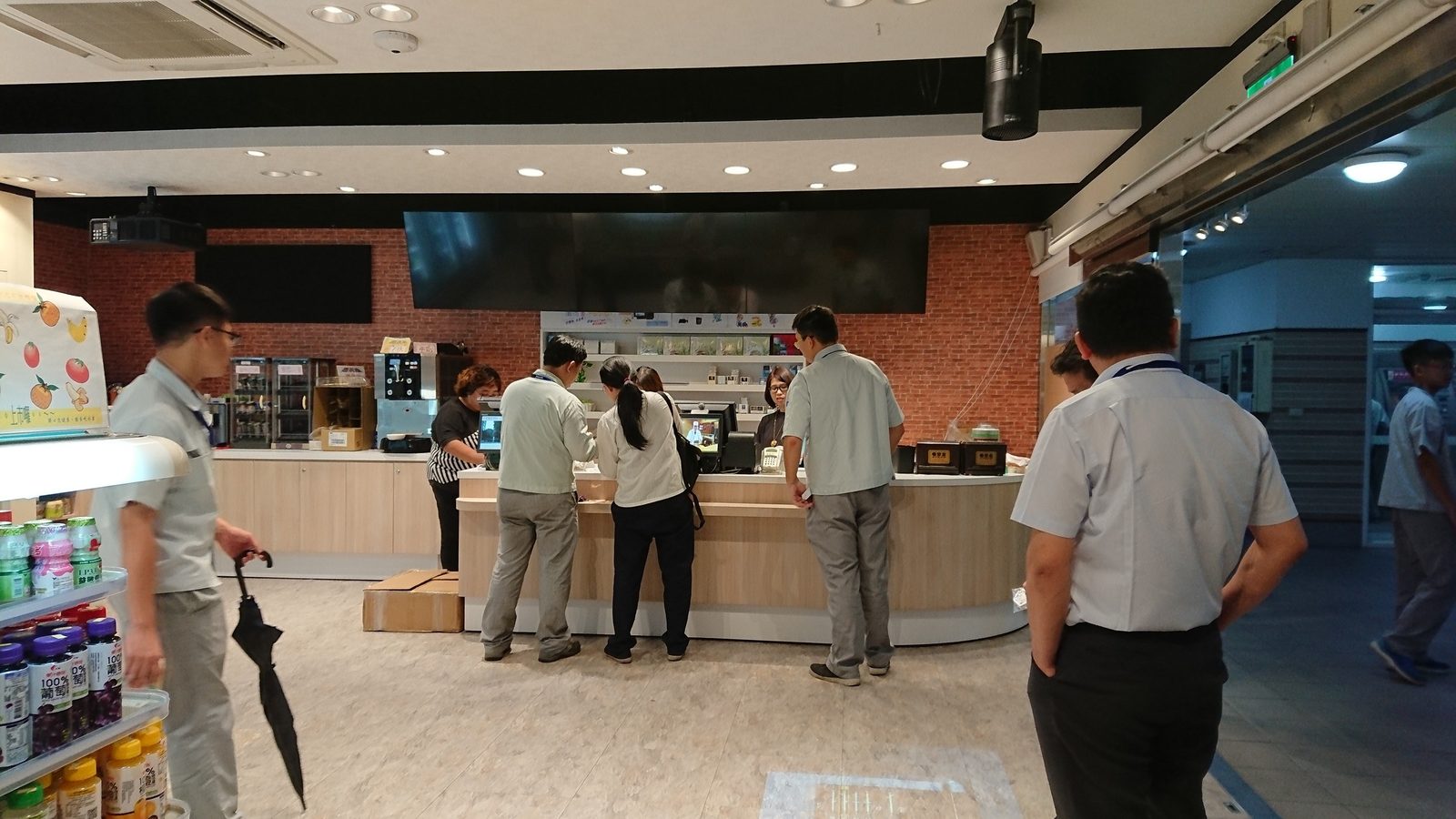 藍訊科技執行_松下Panasonic商店Space Player 情境投影燈地板導客投影