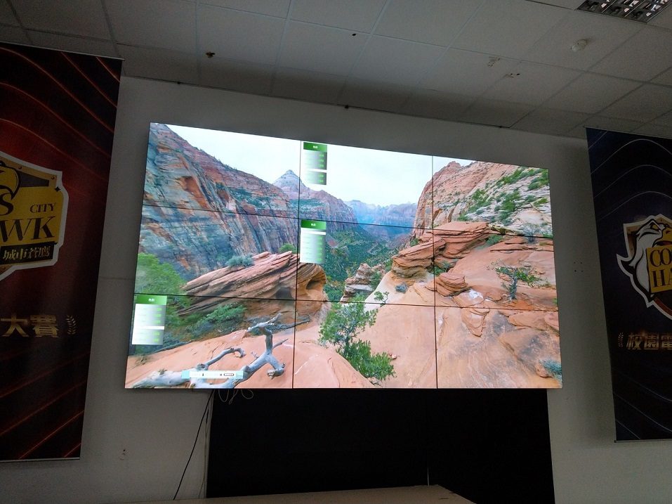 藍訊科技執行 城市大學 3x3 55吋 9拼接165吋電視牆 安裝