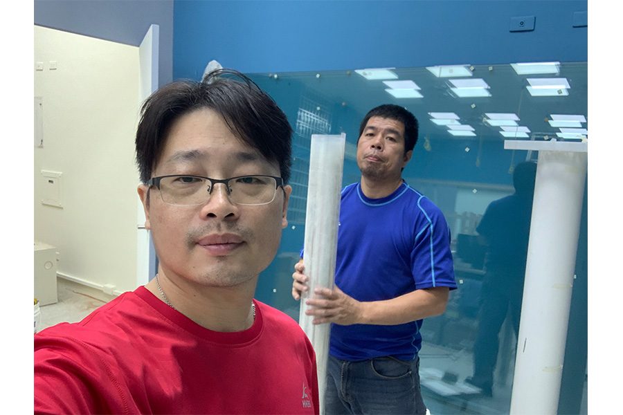 藍訊科技執行 高雄第一科技大學 電控薄膜&融接投影