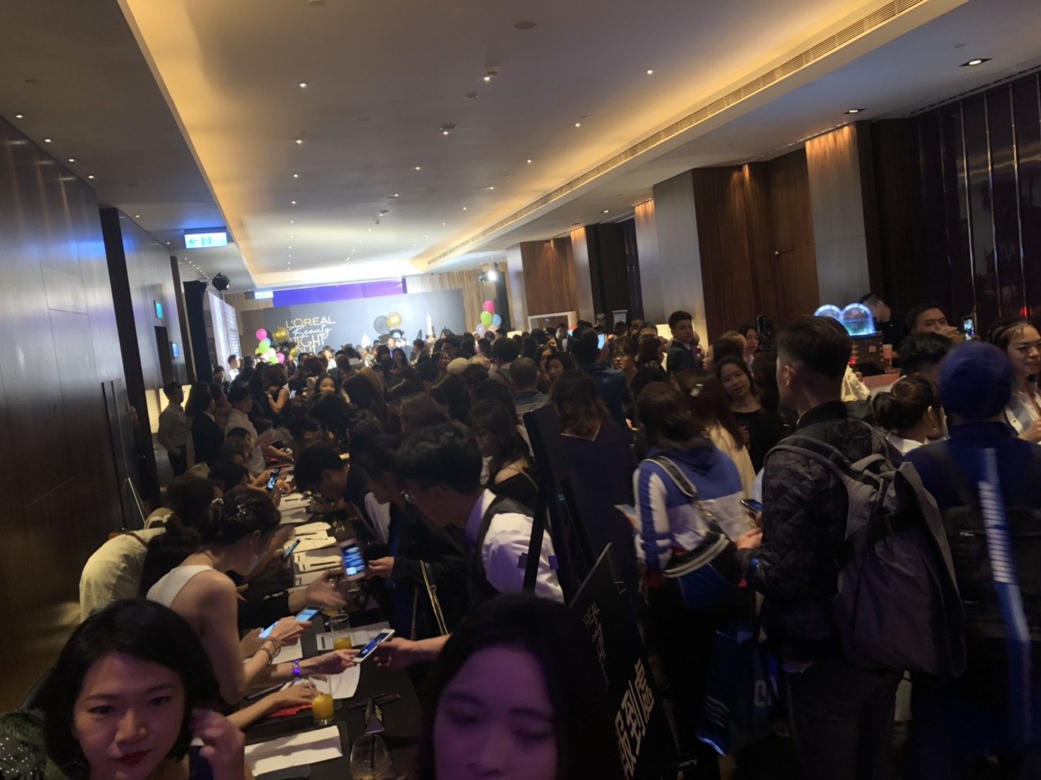藍訊科技執行 萊雅尾牙 QR Code快速報到 & 電腦抽獎尾牙 & 手機查詢得獎、報到、桌次