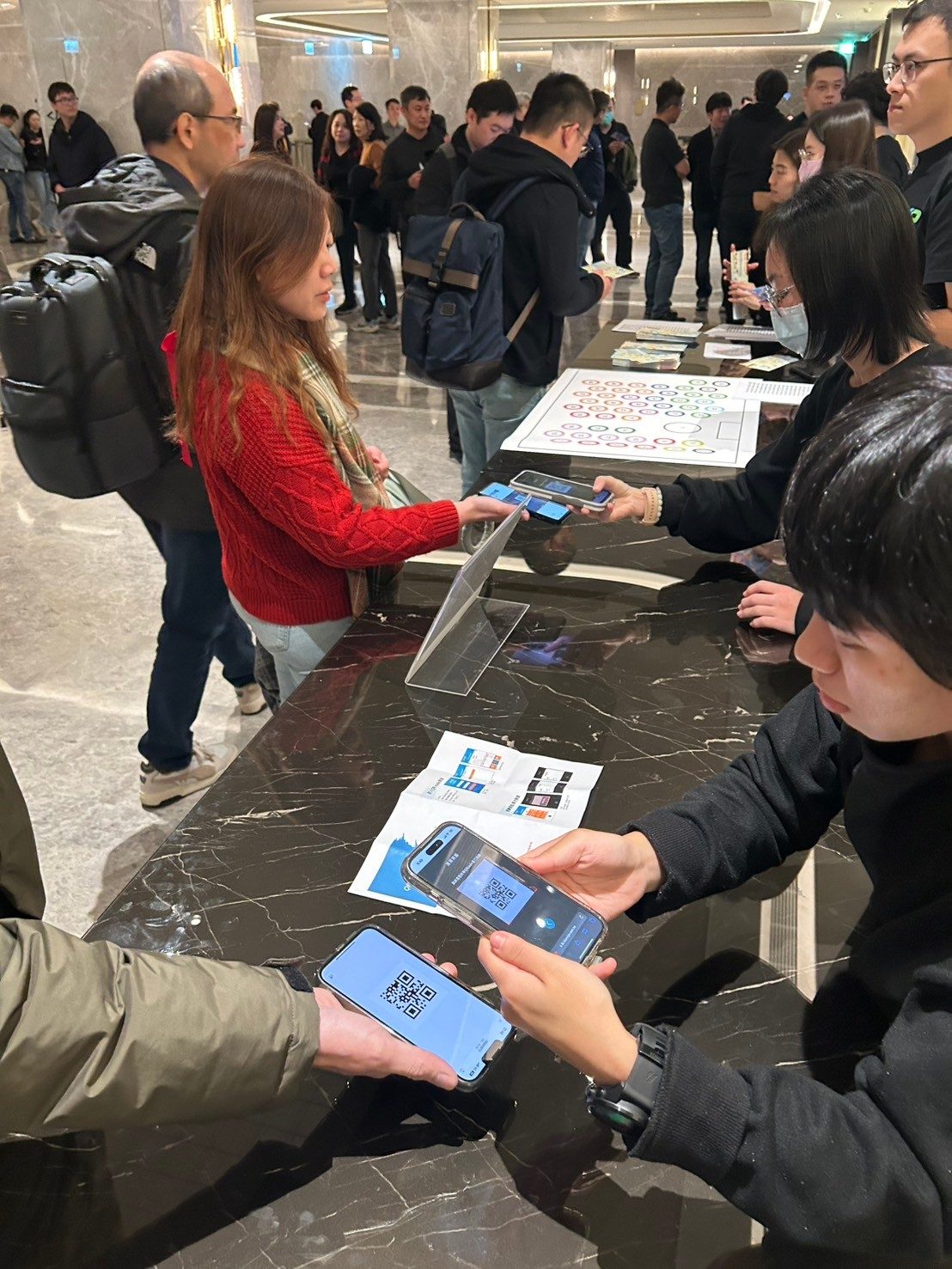 藍訊科技執行2024恩智浦550人 QRCode報到/QRcode簡訊發送+客製化拉霸抽獎系統+馬賽克抽獎過場動畫