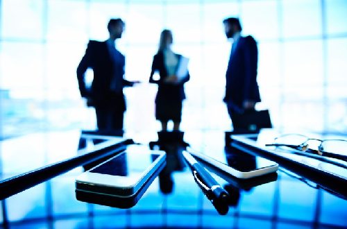 機密資訊不外洩！企業級AI離線語音辨識，從即時轉錄到自動摘要，打造您的專屬數據堡壘！